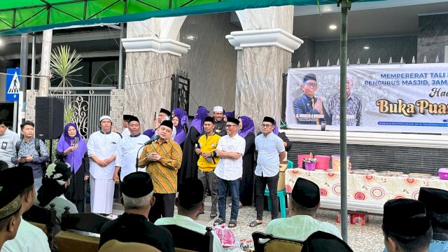Buka Puasa Bersama Muchlis Misbah, Ajang Silaturahmi Tokoh dan Warga Maccini