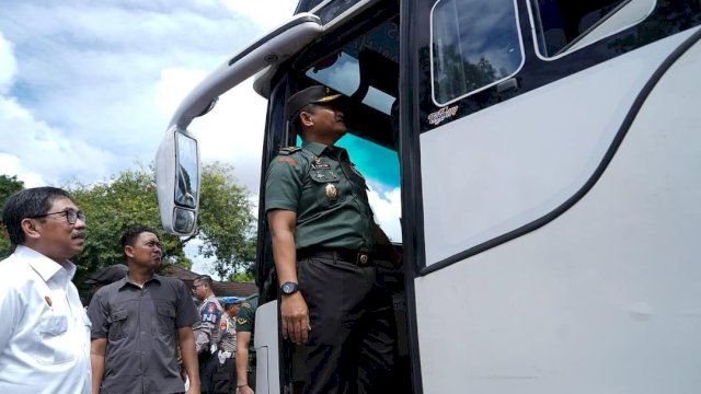 Kasdam XIV/Hasanuddin Hadiri Pelepasan Program Mudik Gratis Andalan Hati 2025
