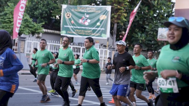 Munafri Arifuddin Meriahkan Fun Run MAIR 2025 di Makassar
