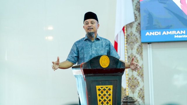 Andi Sudirman Dorong Pembangunan Infrastruktur dalam &ldquo;Tudang Sipatangngareng&rdquo; di Bone
