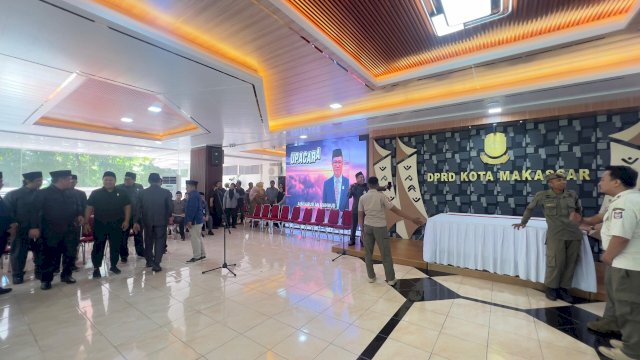 Wali Kota Makassar Lepas Jenazah Anggota DPRD Ruslan Mahmud