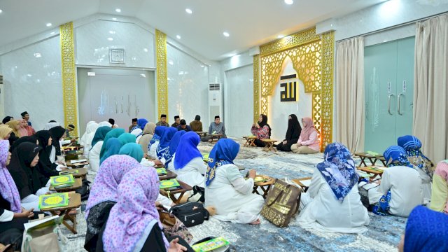 Fatmawati Rusdi Hidupkan Kembali Taklim Rutin di Rujab