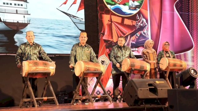 Munafri-Aliyah Hadiri Mubes KKSS dan PSBM: Dorong Kolaborasi dan Pelestarian Nilai Budaya Sulsel