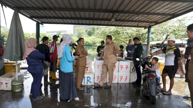 Tinjau Langsung Pasar Ikan Lelong Rajawali, Munafri Arifuddin Tegaskan Pentingnya Perubahan