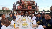 Pemkot Makassar Jamu Delegasi Kemenkumham dan INI di Atas Kapal Phinisi