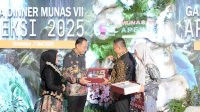 Wali Kota Makassar dan Ketua TP PKK Hadiri Gala Dinner APEKSI di Surabaya