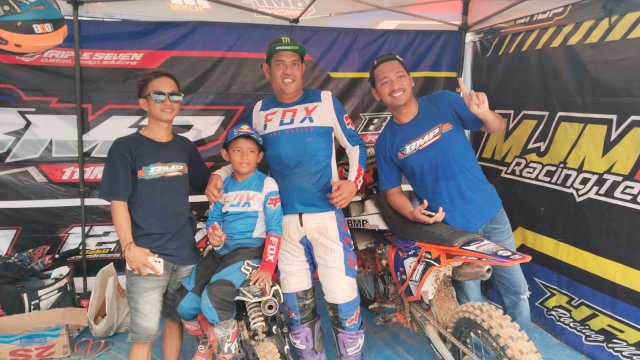 Dibuka Bupati Sidrap, Kejurda Seri 2 MARADONA Grasstrack & Motocross Serbu Ribuan Penonton