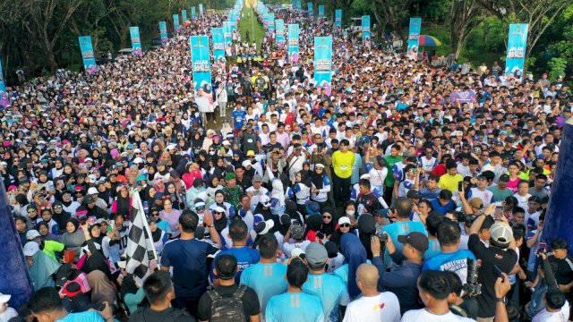 Gubernur Andi Sudirman Lepas Ribuan Peserta Fun Run Lutim 2025