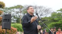 Munafri Arifuddin Bacakan Puisi &ldquo;Pulang ke Dapur Ibu&rdquo; di MIWF 2025, Penonton Terpukau