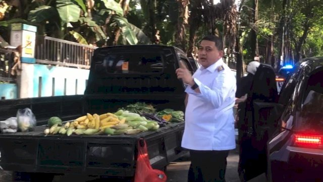 Sidak Pasar Tumpah Tello, Wali Kota Munafri Tegur Pedagang yang Gunakan Badan Jalan