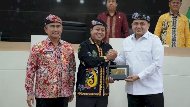 Wali Kota Tarakan Studi Banding Belajar Strategi Smart City Berbasis Kearifan Lokal
