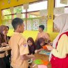 Mahasiswa KKN UNHAS Gelombang 114 Tumbuhkan Semangat Literasi lewat Proyek &ldquo;Pohon Harapan&rdquo; di Gowa