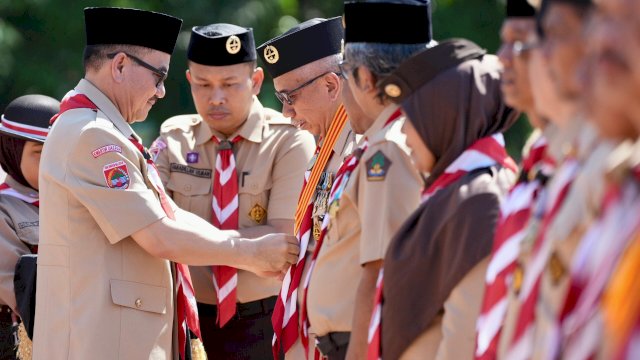Bupati Sidrap Syaharuddin Alrif Raih Penghargaan Karya Bakti