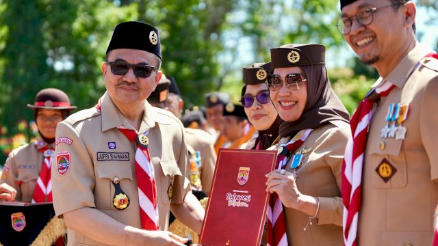 Sekda Sulsel Pimpin Apel Besar Hari Pramuka ke-64 di Barru