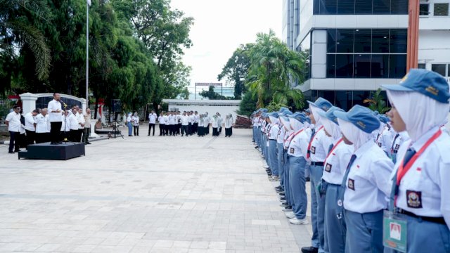 Gubernur Sulsel Pimpin Apel Perdana Sekolah Rakyat SMA di Makassar ni