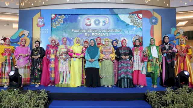 Gebyar PKK HKG ke-53: 15 Kecamatan Makassar Berkompetisi Angkat Wastra Sulsel