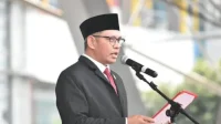 Ketua DPRD Makassar Bacakan Teks Proklamasi pada Upacara HUT ke-80 RI di Karebosi Makassar