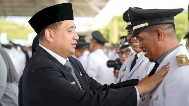 Wali Kota Makassar Lantik 136 Lurah dan 127 Pejabat Kecamatan