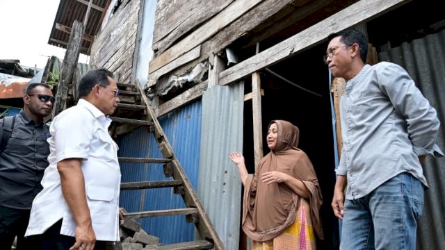 Empat Rumah Lengkap dengan Perabot Diserahkan untuk Korban Kerusuhan DPRD Makassar