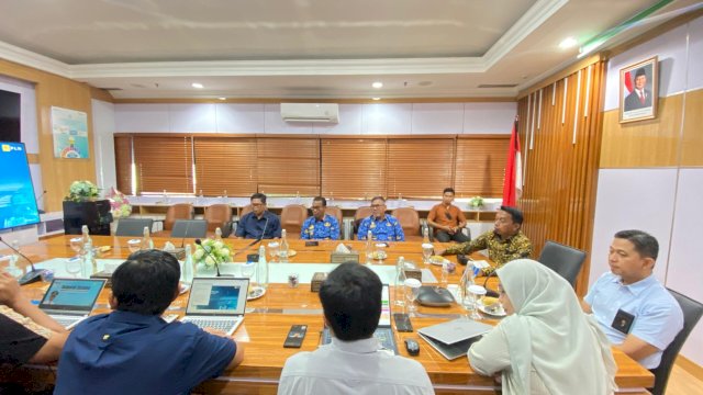 Bupati Sidrap Bahas Program Listrik Masuk Sawah dan Pajak Tenaga Listrik dengan PLN Sulselrabar
