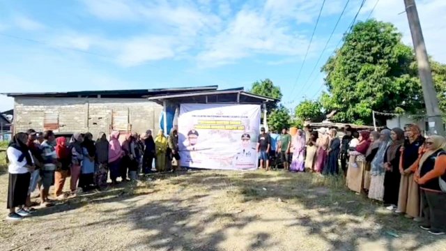 Pemerintah Provinsi Sulawesi Selatan (Pemprov Sulsel) meneguhkan komitmennya mengembangkan ekonomi biru berkelanjutan dengan menyalurkan 2.000