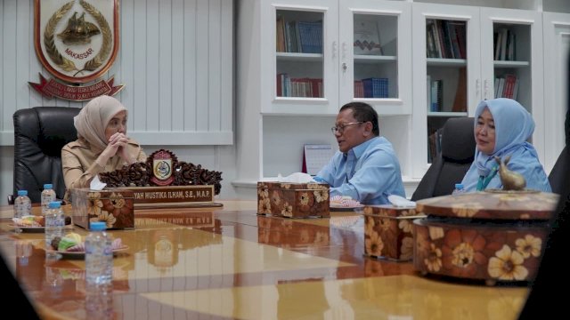 Wakil Wali Kota Makassar, Aliyah Mustika Ilham, menerima audiensi Balai Besar Pelatihan Kesehatan (BBPK) Kementerian Kesehatan RI di ruang kerjanya, Senin (22/9/2025).