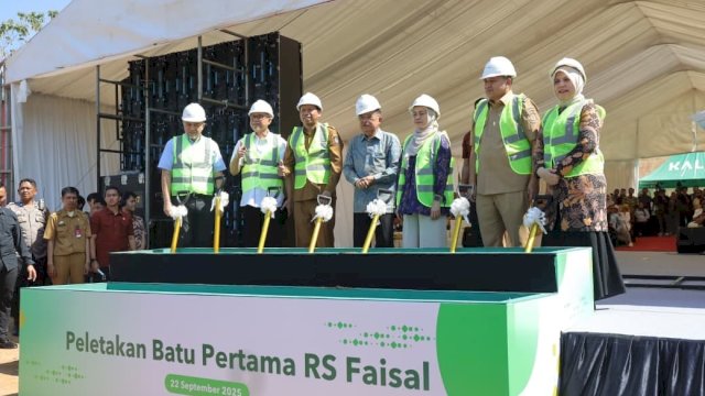 Munafri Dampingi JK Letakkan Batu Pertama Pembangunan RS Islam Faisal