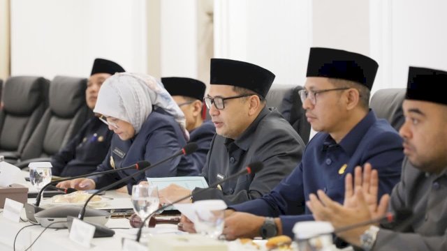 Dewan Perwakilan Rakyat Daerah (DPRD) Kota Makassar resmi mengesahkan Rancangan Peraturan Daerah (Ranperda) tentang Perubahan Anggaran Pendapatan