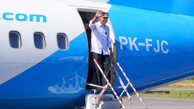 Gubernur Sulsel Resmikan Penerbangan Perdana Fly Jaya Airlines Rute Makassar&ndash;Bone