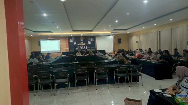 Isu Pengadaan iPad di DPRD Sulsel, Wakil Ketua DPRD dan Anggota Banggar Sampaikan Pernyataan Berbeda