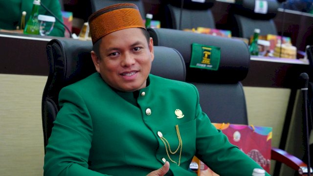 Supriadi. Arif Wakil Ketua DPRD Sulsel