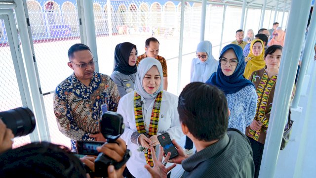 Wakil Gubernur Sulsel, Fatmawati Rusdi Memberikan Keterangan soal Maraknya Keracunan MBG