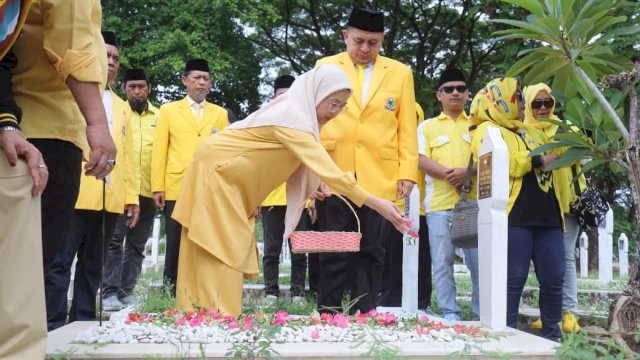 Munafri Pimpin Ziarah dan Tabur Bunga di TMP Panaikang Peringati HUT Partai Golkar ke-61