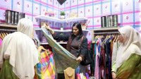 Produk Binaan Dekranasda Makassar Raup Rp75 Juta di INACRAFT 2025