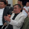 Dua Anggota Fraksi Golkar, Adu Pendapat di Rapat Paripurna DPRD Sulsel