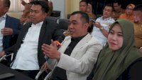 Dua Anggota Fraksi Golkar, Adu Pendapat di Rapat Paripurna DPRD Sulsel