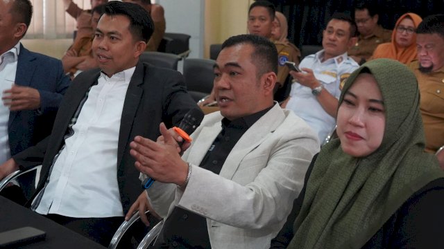 Sesama Anggota Fraksi Golkar Adu Pendapat di Rapat Paripurna DPRD Sulsel
