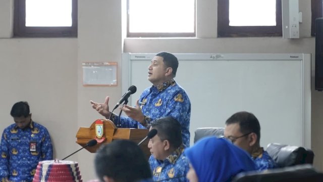munafri:%20HUT%20Kota%20Makassar%20Harus%20Jadi%20Momentum%20Kepedulian