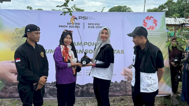 PSI Sulsel Rayakan Sumpah Pemuda dengan Aksi Tanam Ratusan Pohon di Danau Mawang