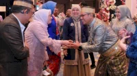 Putra Ketua DPRD Makassar Menikahi Putri Almarhum H. Ir. Sutrisno di Claro Hotel