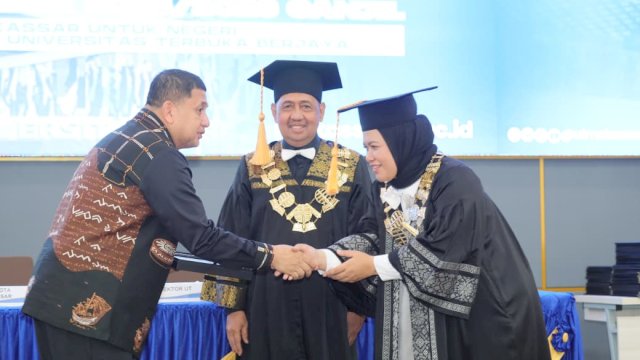 Wali Kota Makassar Ajak Lulusan UT Ambil Peran Lewat Program Makassar Kreatif Hub