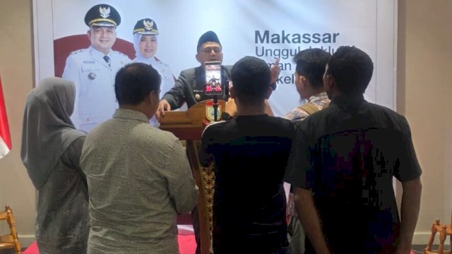 Walikota Makassar, MUnafri Arifuddin memberikan keterangan kepada Awak Media Terkait Kegiatan Penyambutan HUt Kota Makassar ke 418