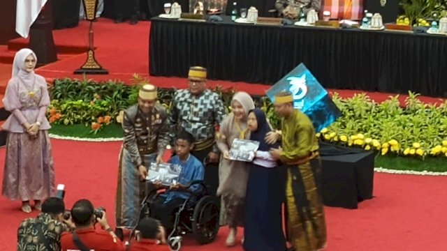 RMS Jadi Satu-Satunya Anggota DPR RI yang Hadir di Paripurna Puncak HUT Sulsel ke-356