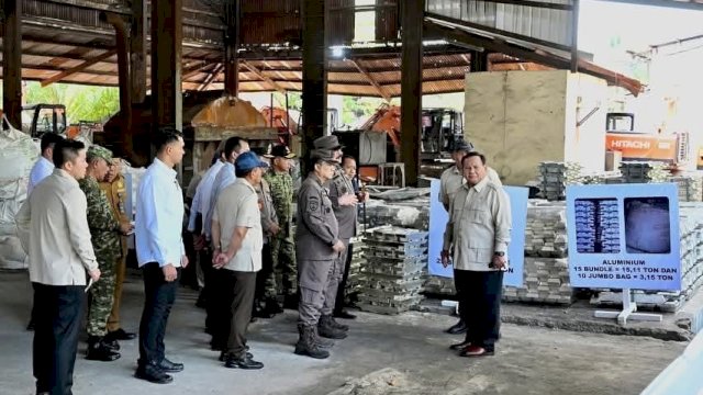 Presiden Prabowo Saksikan Penyerahan Aset Rampasan Negara ke PT Timah Senilai Rp7 Triliun