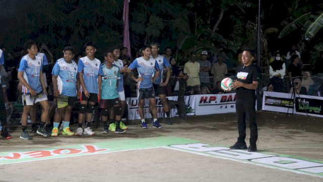 Turnamen Voli Manisa Cup III Resmi Bergulir, Bupati dan Kapolres Sidrap Puji Lapangan Terbaik