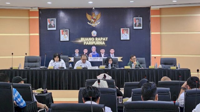 DPRD Sulsel ANgkat Suara Soal pemberhentian Dua Guru, Kadisdik Sulsel, Itu Kasus Pidana Korupsi 