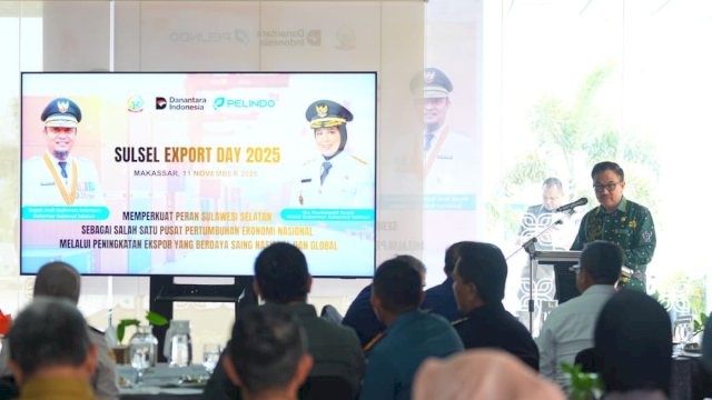 Sekretaris Daerah Provinsi Sulawesi Selatan, Jufri Rahman, secara resmi membuka Sulsel Export Day 2025 yang digelar di Terminal Petikemas Pelindo Makassar New Port (MNP), Selasa (11/11/2025).