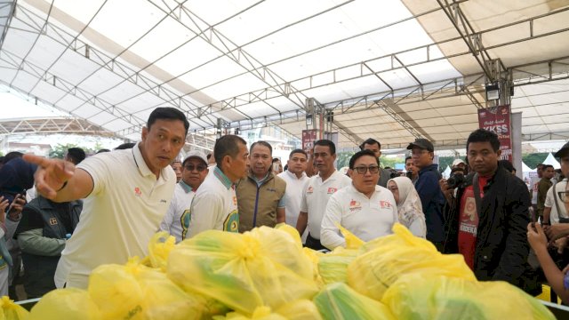 KKSS Gelar Layanan Kesehatan Gratis dan Pasar Sembako Murah di Makassar