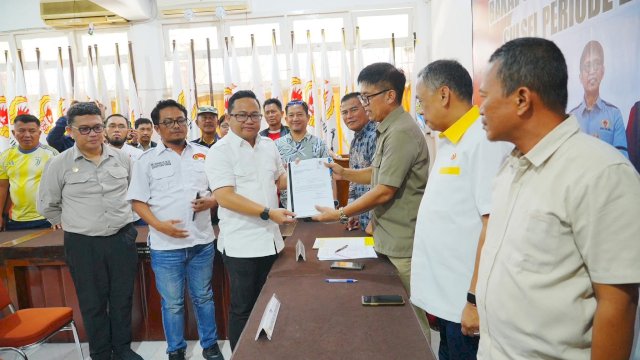 Didampingi ketua Cabor, DM Resmi Mendaftar Sebagai Calon Ketua KONI Sulsel