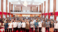 Gubernur Andi Sudirman: Guru Agama Berperan Penting Bentuk Karakter Anak Berakhlak